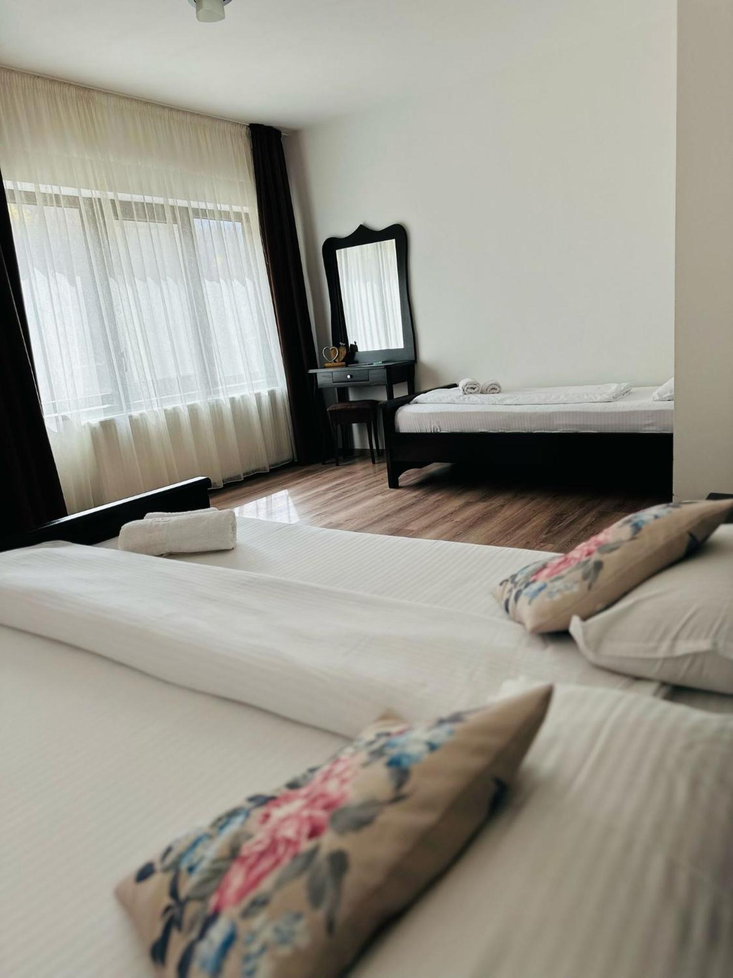 Casa Valea Cernei Hotel Isverna Room photo
